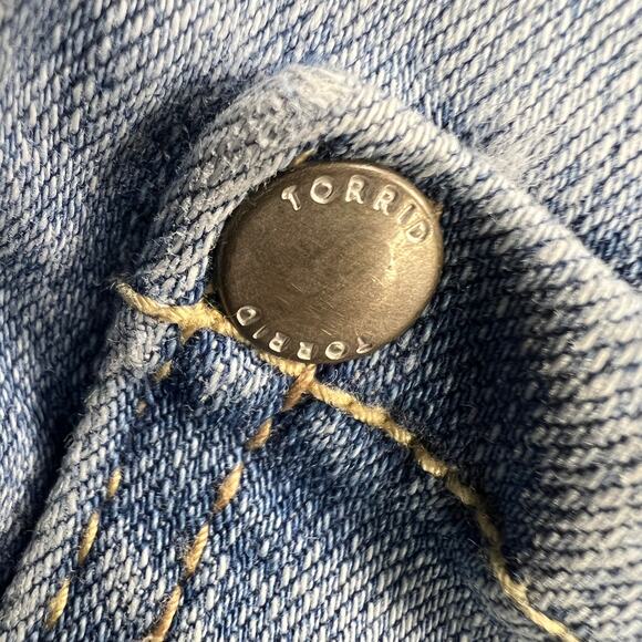 Torrid Crop Skinny Vintage Stretch Mid Rise Jeans Cruise Control Wash Size 18 - Picture 7 of 14